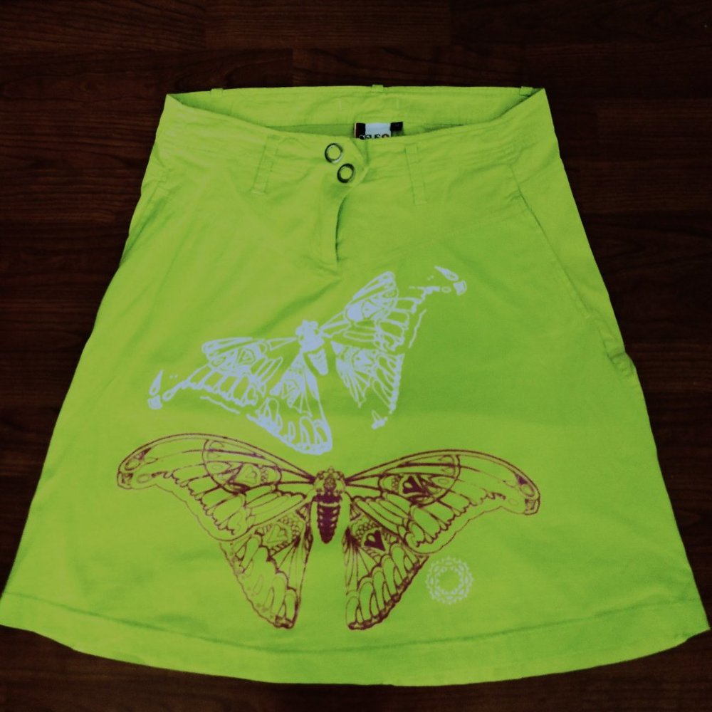 💕 3/$25 💕  GSUS Butterfly Skirt